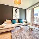 Hollo - Gozsdu Centre Apartman *