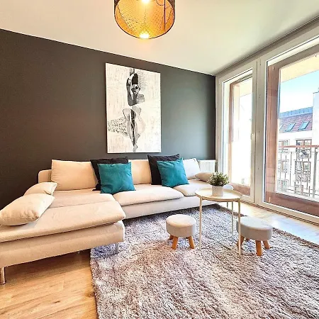 Hollo - Gozsdu Centre Lägenhet *