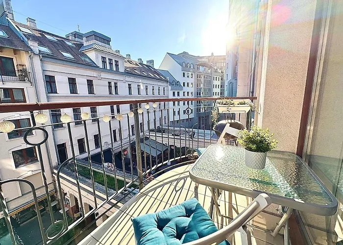 Hollo - Gozsdu Centre Apartmán *